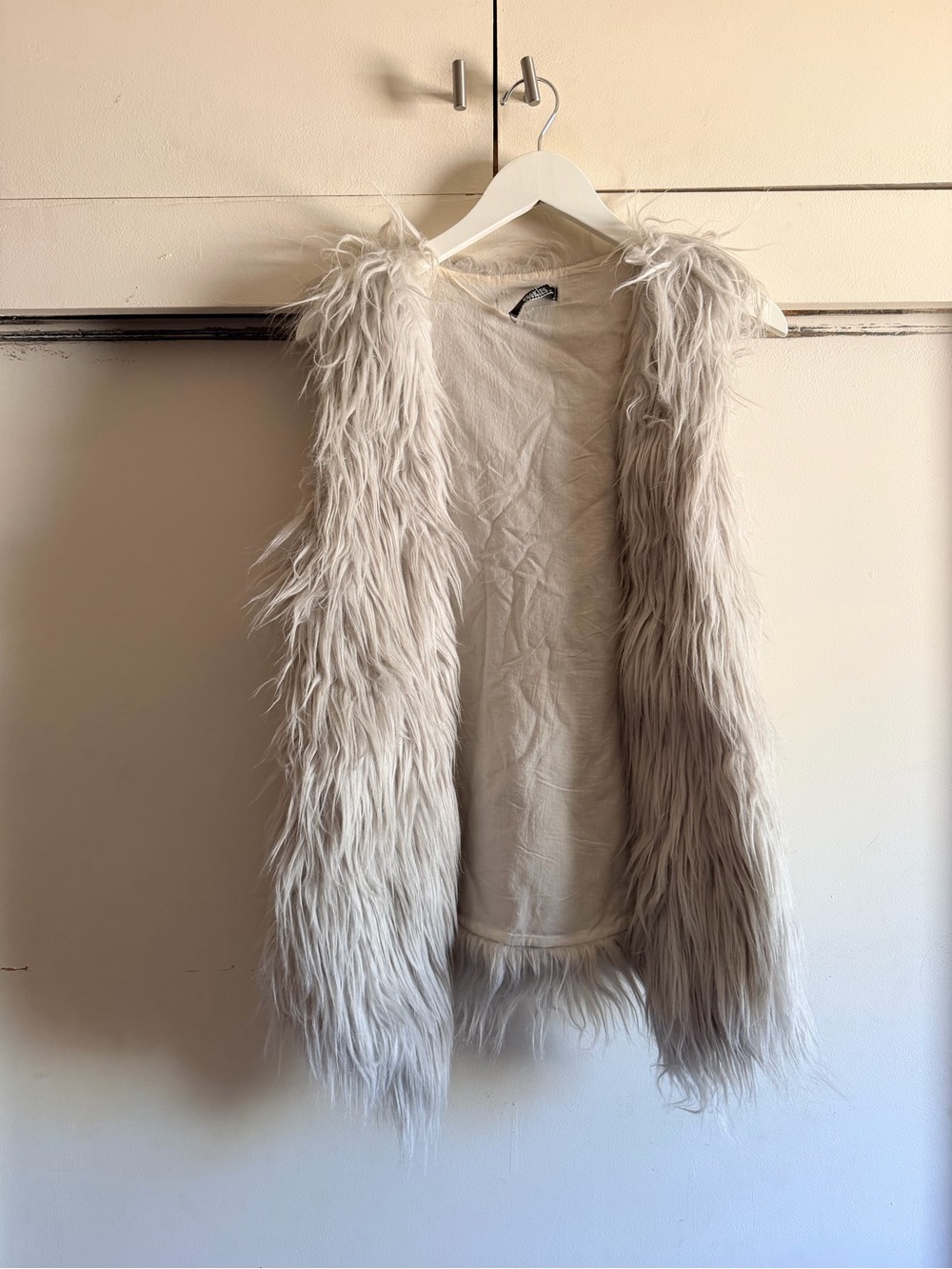 “Cookies” Faux Fur Open Front Vest Size M